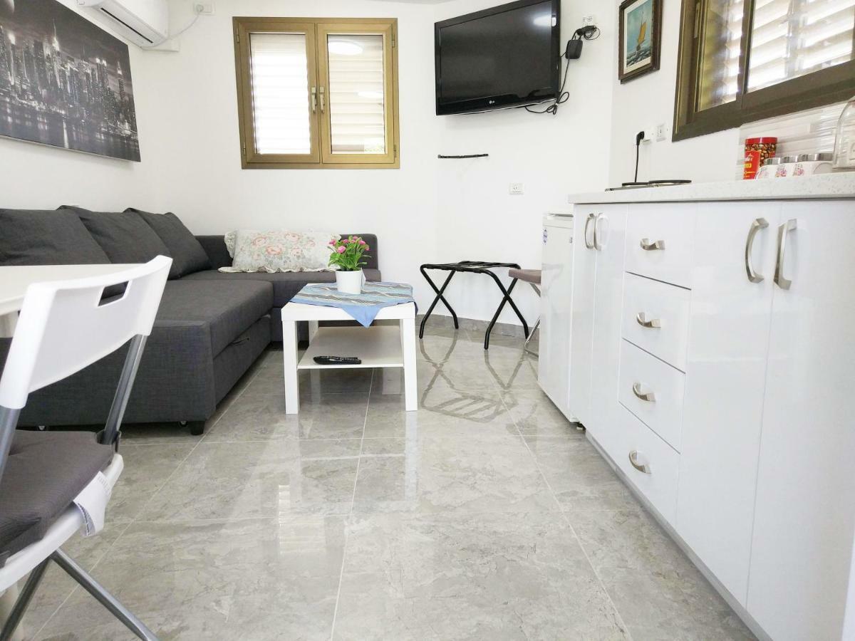 Carmela House Apartment Arad Bagian luar foto